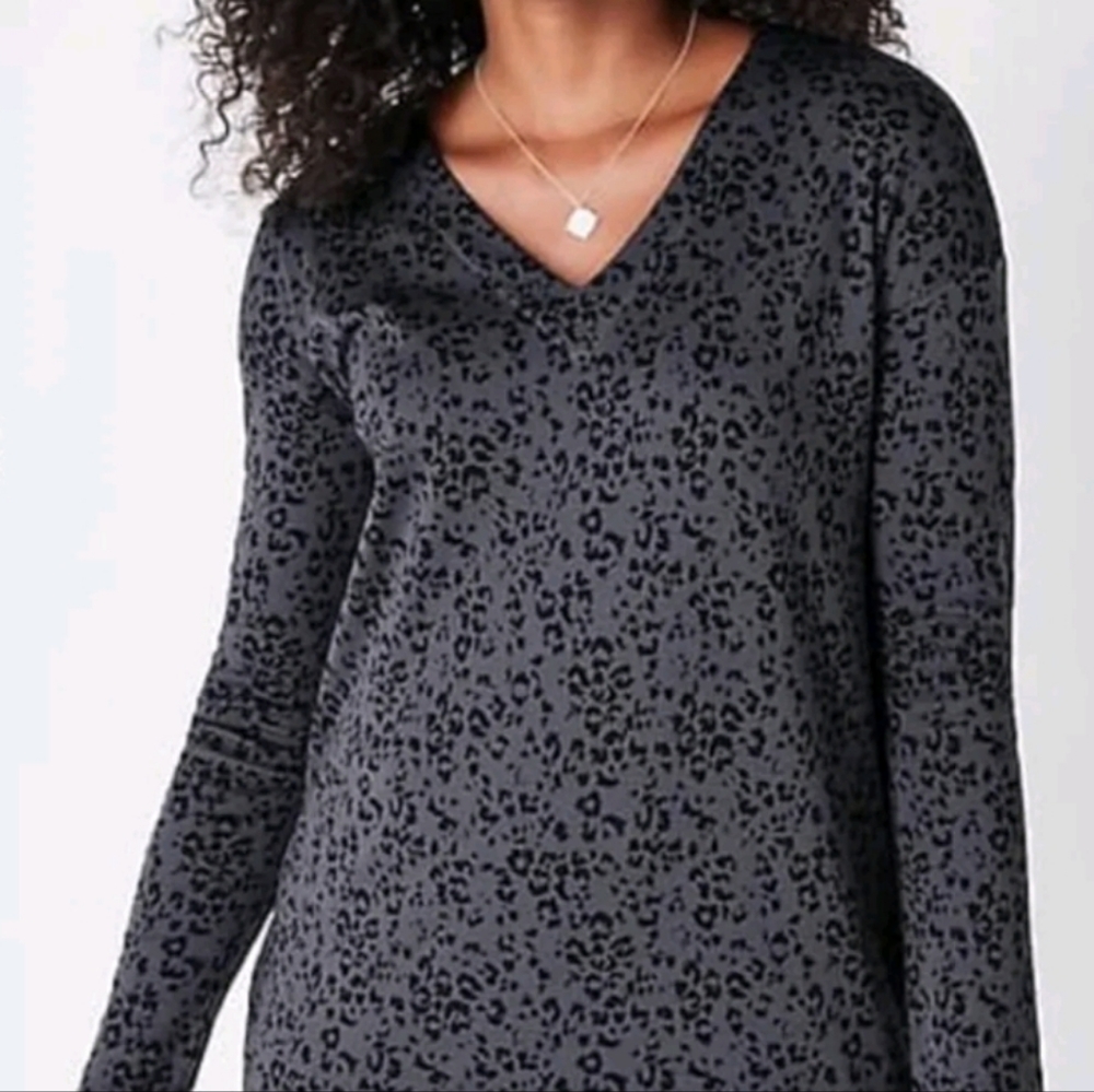 J Jill simply supima v neck Tunic